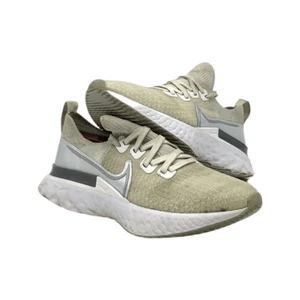 Nike React Flyknit Damengröße 7,5 weiß/silber/grau - Bild 1 von 5