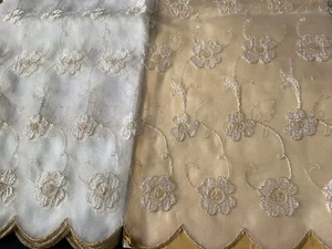 9 1/2 YDS GORGEOUS SCALLOPED GOLD METALLIC EMBROIDERED ON WHITE POLY ORGANZA - Picture 1 of 5