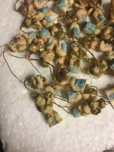 Pequeños ángeles de resina artesanal - Imagen 1 de 10