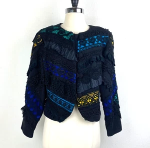 Chaqueta corta negra para mujer UDO talla 8 audaz artística con volantes de vanguardia bordados - Imagen 1 de 13