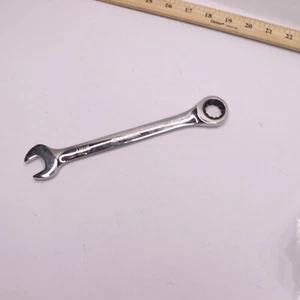 Husky Ratcheting Combination Wrench Chrome Finish 12 Point 11/16" - Picture 1 of 4