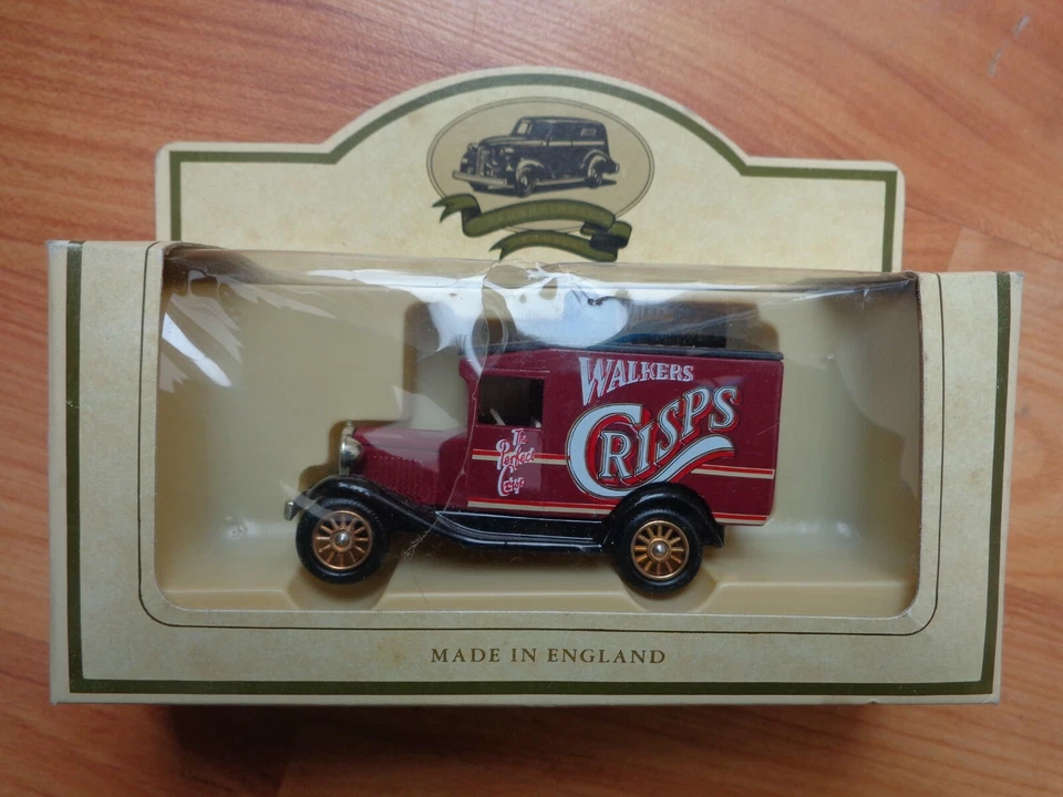 Lledo Giorni Andato Classico 'Walkers Crisps' Scuro Rosso Morris Consegna Van - Immagine 1 di 1