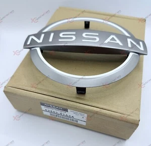 Genuine OEM Nissan Pathfinder 2022-2023 62890-6TA0A Front Grille Radiator Emblem - Picture 1 of 4