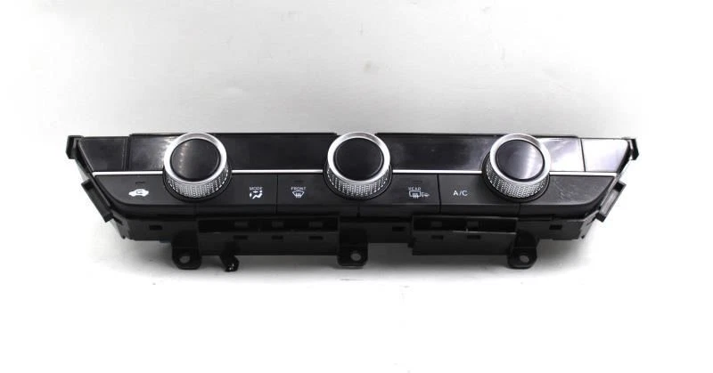 Temperature Control Fits 2023 HONDA CIVIC OEM #31504 - Image 1 of 4