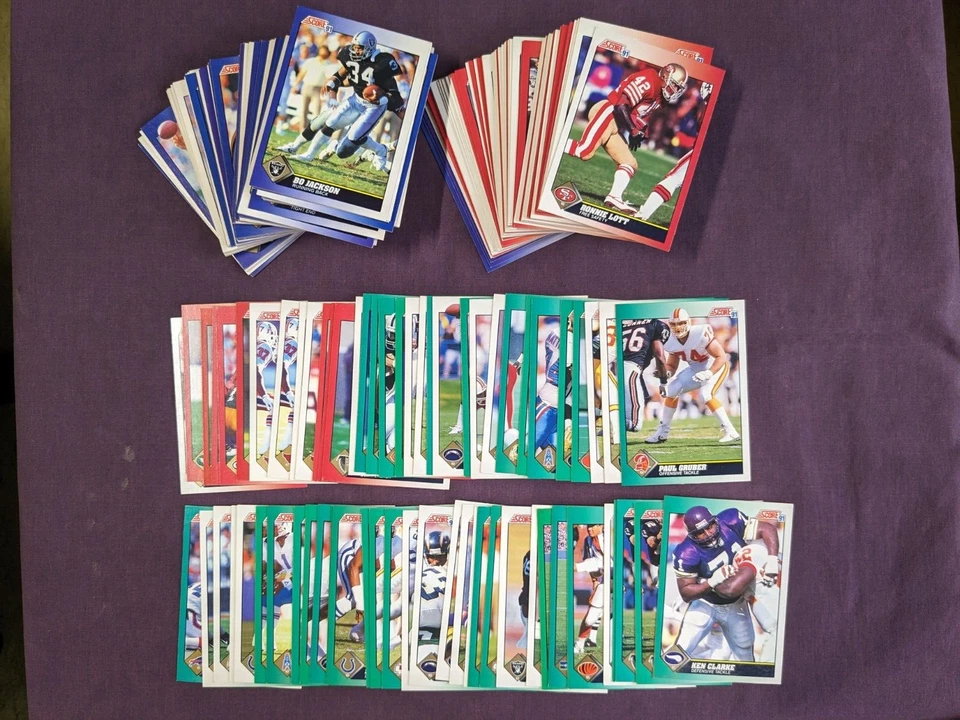 1991 Score Football Card #1 - #300  - - - Pick A Card - - - Complete a Set - Image 1 of 1