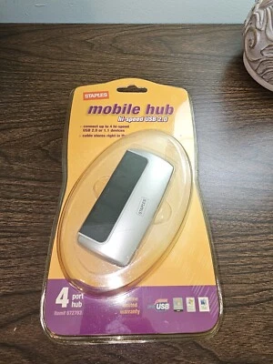 Staples Mobile Hub hi-speed USB 2.0 Item #672793 4 Port Hub New & Sealed - Image 1 of 4