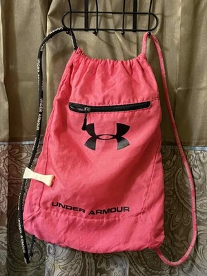 Bolso de gimnasio Under Armour String - rosa Foto 1 de 4