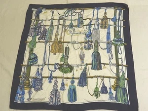 Sciarpa seta HERMES Passementerie Carre 90 etichette blu seta senza scatola usata. - Foto 1 di 4