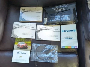 2017 Chevy Equinox Owners Manual Set With Case And Free Shipping  - Bild 1 von 3