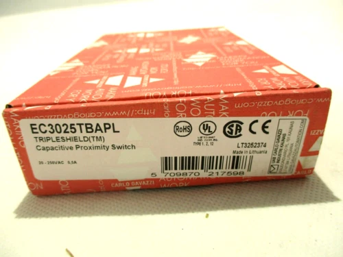 CARLO GAVAZZI EC3025TBAPL Proximity Switch - Image 1 of 1