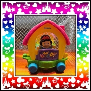 Fisher Price Little People Disney Princess Parade Schneewittchen Schwimmer & Figur - Bild 1 von 6
