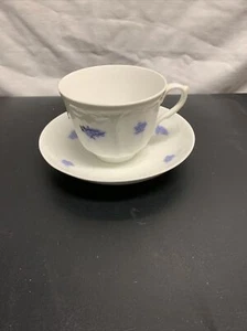 Adderley Bone China England Blue Chelsea Grape Cup & Saucer - Picture 1 of 4