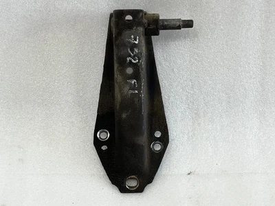 Jeep Grand Wagoneer 1988 soporte de suspensión de resorte de hoja delantera izquierda (opción de 6 hojas) Foto 1 de 4