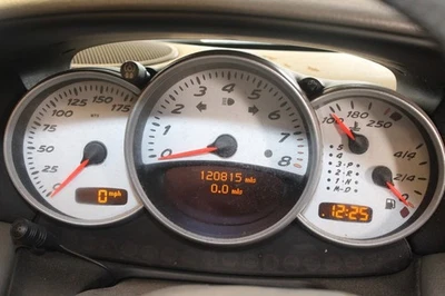 Porsche Boxster 986 Conv #402 Cluster MPH Tiptronic 2003 automático 3,2 L con ordenador Foto 1 de 4