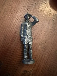 4.5 Inch Tall Pewter Fireman Made in Usa S&D Brand Left Hand Salute - Picture 1 of 3
