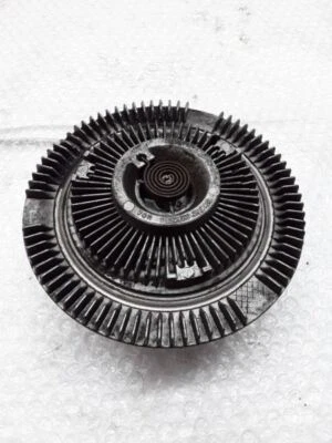 Embrague ventilador 5,3 L 2001 GMC SUBURBAN 1500 Z-30P Foto 1 de 3