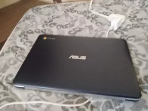 Asus Chromebook - Picture 1 of 2