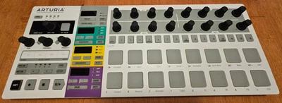 Arturia BeatStep Pro MIDI USB Analog Digital Drum Controller Sequencer - Bild 1 von 3