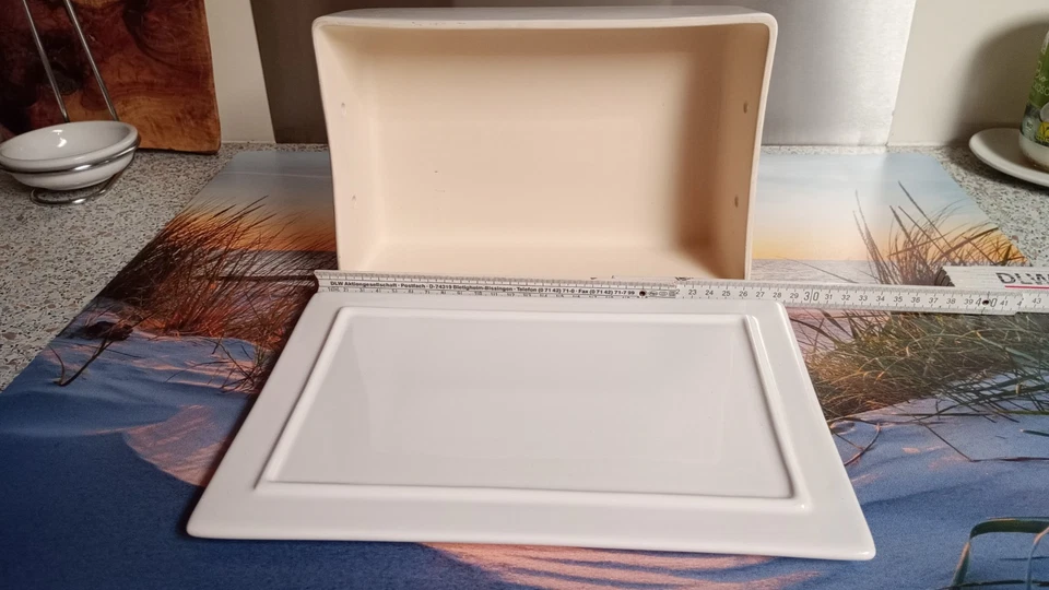 ASA Grande weiß Keramik Käseplatte mit Deckel + Butterdose - Bild 1 von 4