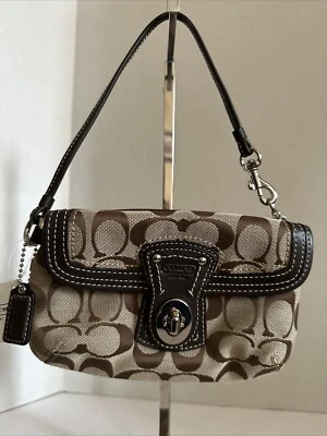 РЕДКИЙ новый с Ярлыками тренер винтажный Y2k коричневый и желтовато-коричневый подпись C логотип монограмма кошелек с ремешком - Изображение 1 из 4