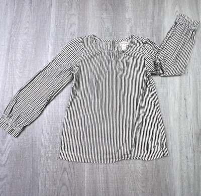 Top con mangas con volantes a rayas negras, blancas y doradas Cat & Jack para niñas talla S 6/6X Foto 1 de 4