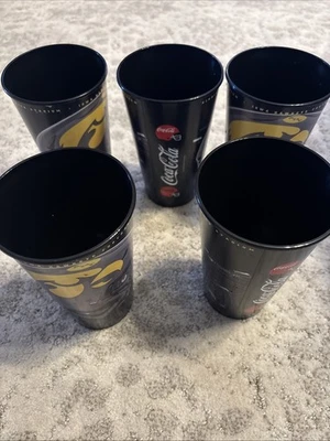 Taza de recuerdo Iowa Hawkeyes Kinnick Stadium Foto 1 de 4