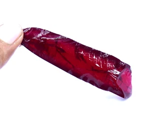 Pietra preziosa rubino birmano rosso certificato 231 ct grezzo, naturalmente sciolto - Foto 1 di 5