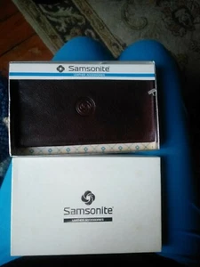 NOS Samsonite Men's Wallet Card Holder in Box Burgundy Pebbled Leather Chelsea - Picture 1 of 12