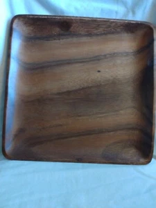 Bandeja para servir madera Beekman Home 12" X12".  Hecho en Filipinas - Imagen 1 de 2