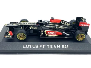 Ltd Ed 1:43 scale Corgi Lotus E21 F1 Car - D Valsecchi Test Driver 2013 Diecast - Picture 1 of 8