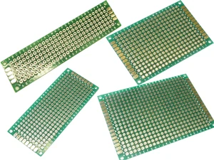 4 schede griglia forata 20 x 80 - 30 x 70 - 40 x 60 - 50 x 70 RM 2,54 scheda - Foto 1 di 1