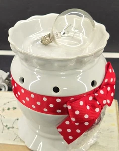 RETIRED! Scentsy Valentine Warmer Full Size Box Red Polka Dot Ribbon Heart Charm - Foto 1 di 3