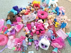 Girls toy Lot My Little Pony Disney Dollhouse Parts Mixed Figurines Characters - Picture 1 of 9