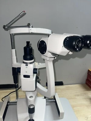 Lâmpada de fenda Reichert XCEL 250 - Imagem 1 de 4