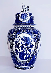 DELFTER BLAU & WEISS XL INGWERGLAS DECKELVASE 18,5 ZOLL - BOCH ROYAL SPHINX - Bild 1 von 7