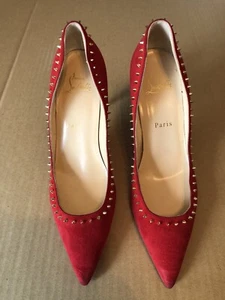 Christian Louboutin Pumps mit Spikes 37,5 - Bild 1 von 8