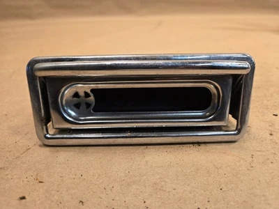 Cenicero consola central Jaguar XJS XJ6 S3 BEC19018 Foto 1 de 4