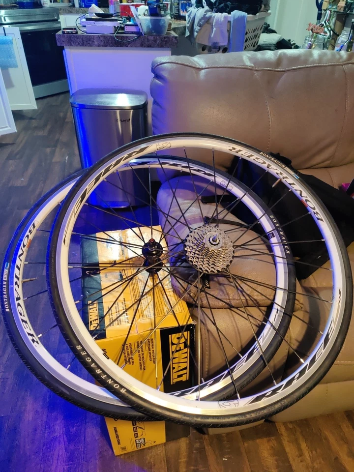 Bontrager Race Lite Cs-5600 Hyperglide Shimano Foto 1 de 4