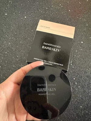 bare minerals perfecting veil 9g light to medium - Image 1 of 4