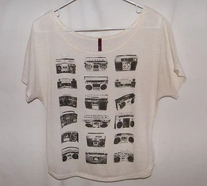 Miss Royal T Off White w/ Radio Print T-shirt / Top Junior Size M - Picture 1 of 3