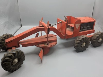 VINTAGE NYLINT ROADMASTER SCRAPER PRESSED STEEL SIX WHEEL TOY TRUCK Construction - Image 1 of 4