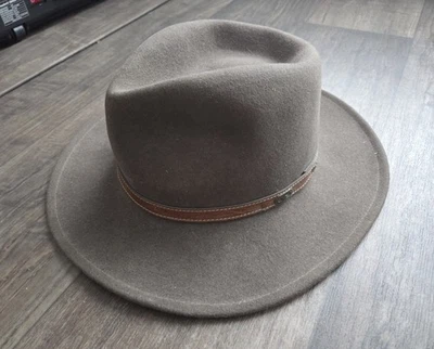 Vintage INDIANA JONES STYLE Fedora de Feltro Flexível 100% Lã, Faixa de Chapéu de Couro, EUA - Imagem 1 de 4