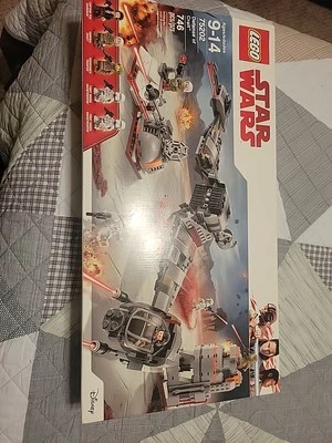 LEGO Star Wars 75202 Retired Defense of Crait New Sealed In Box. - Image 1 of 2