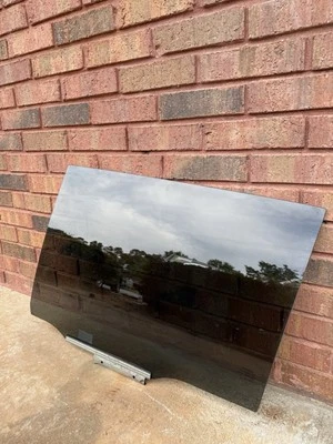 Toyota Rav4 2012 4 puertas OEM conductor izquierdo puerta trasera ventana de vidrio/54A Foto 1 de 4