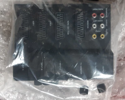 scart switch box 3 inputs RGB all metal housing - new but faulty -broken buttons - Image 1 of 4