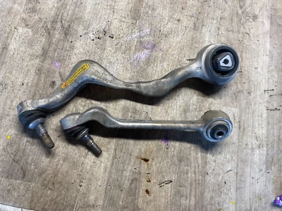 BMW 328I 325I 335I E90 E92 OEM 07-13 TRACCIÓN TRASERA JUEGO DE 2 BRAZOS DE CONTROL DELANTERO DERECHO Foto 1 de 4