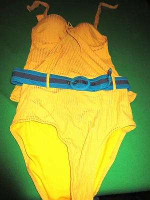 Jessica Simpson TRAJE DE BAÑO TANKINI CUELLO CORBATA 2 PIEZAS CINTURA ALTA CINTURÓN AMARILLO SM Foto 1 de 4