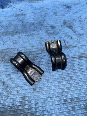 01-05 Juego de soportes de radiador superior Lexus IS300 16505-70060 soportes de rueda OEM Foto 1 de 4