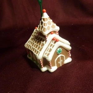 Adorno Hallmark - Iglesia parece caramelo - COMO NUEVO - Imagen 1 de 6