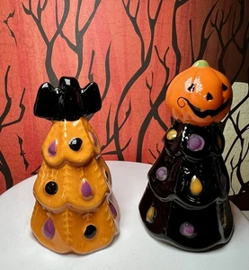 HALLOWEEN TREES WITH LIGHTS CERAMIC SALT  & PEPPER SHAKERS BAT PUMPKIN JOL - Picture 1 of 12
